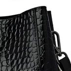Vioraia Briella Tote Bag