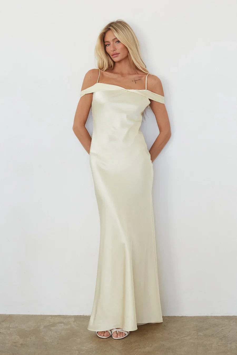 Aileen Off the Shoulder Maxi Dress
