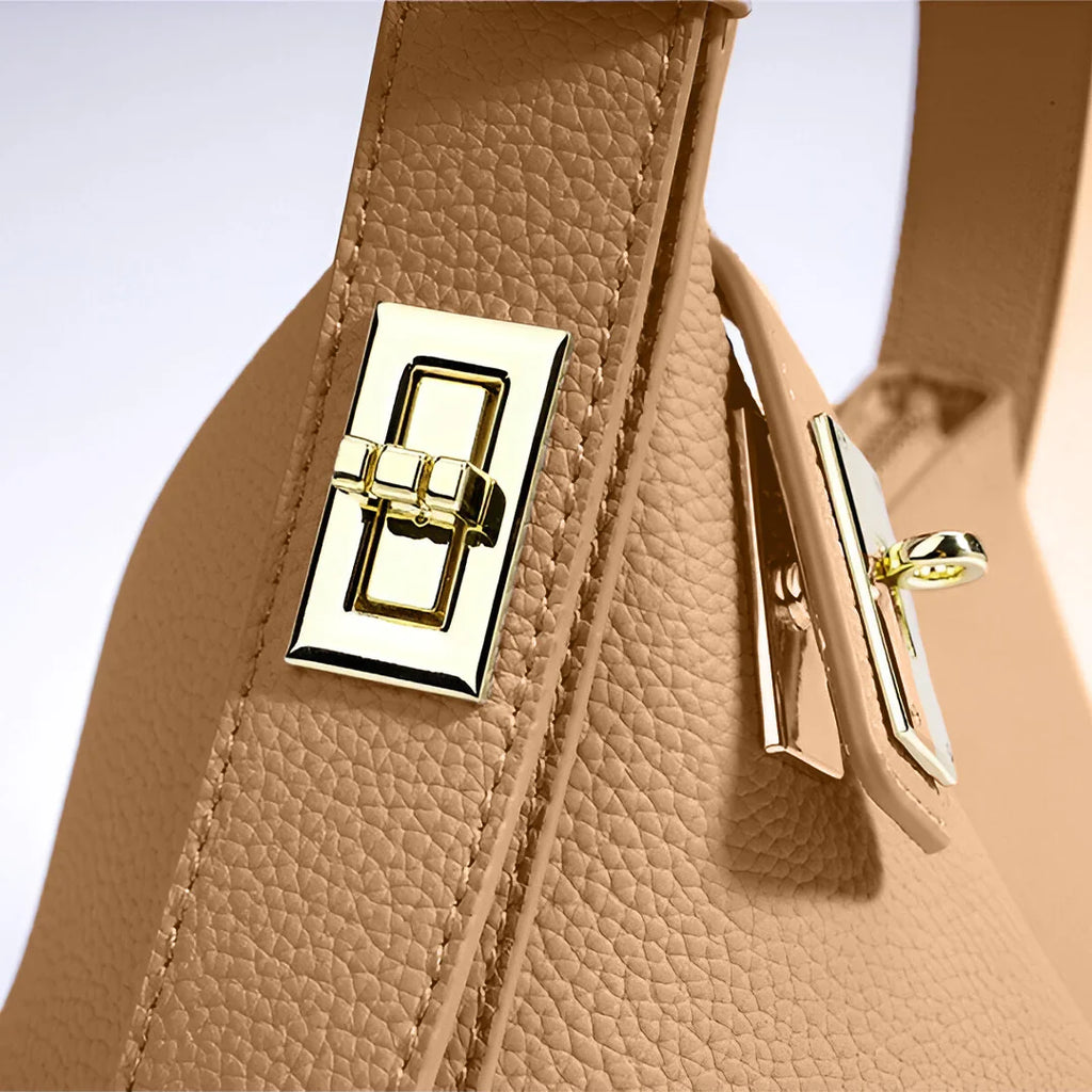 Vioraia Delia Shoulder Bag