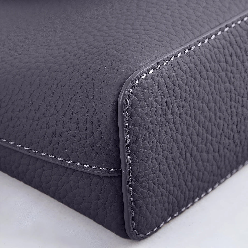 Vioraia Lyra Shoulder Bag