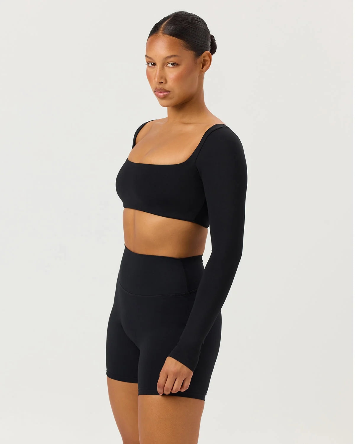 Freedom Scoop Long Sleeve Crop | Black