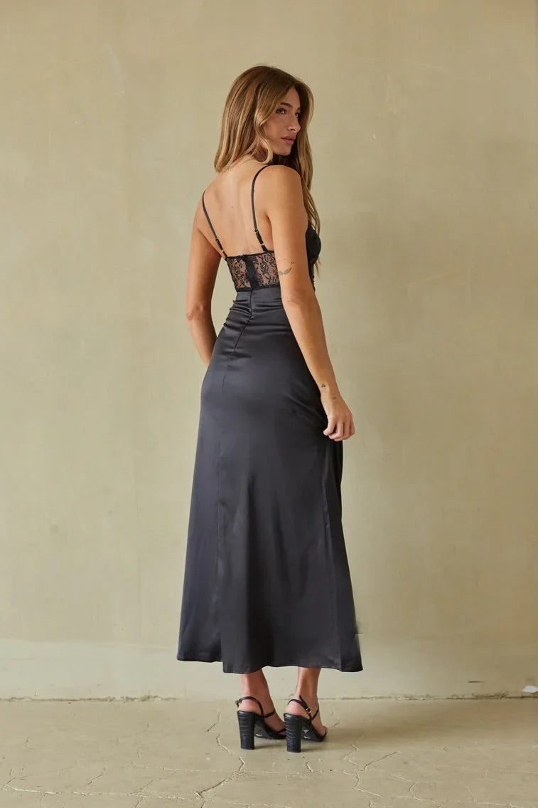 Selma Twist Lace Maxi Dress